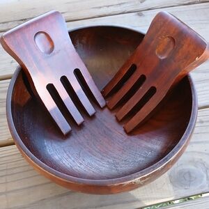 Elegant Wooden Salad Bowl Set with Servers